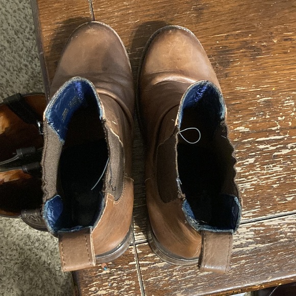 DW Goodyear Welt leather booties size 7.5 - Picture 8 of 13